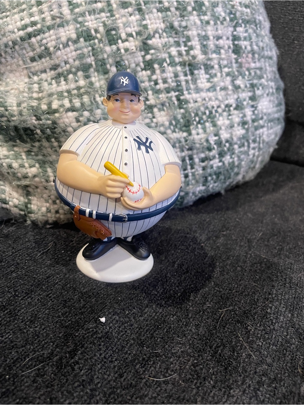 2004 Department 56 New York Yankees flip top trinket/candy dish